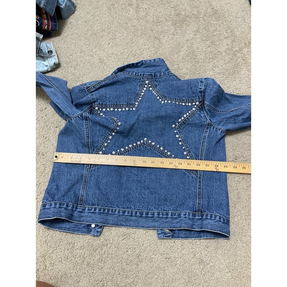 Medium Denim Jean Jacket Studded Star Design on Back Buffalo David Bitton - Picture 7 of 8
